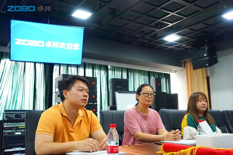 4ZOBO香蕉91下载捐赠设备支持残联事业丨一面锦旗+一封接收函=弘扬大爱 履行企业社会责任