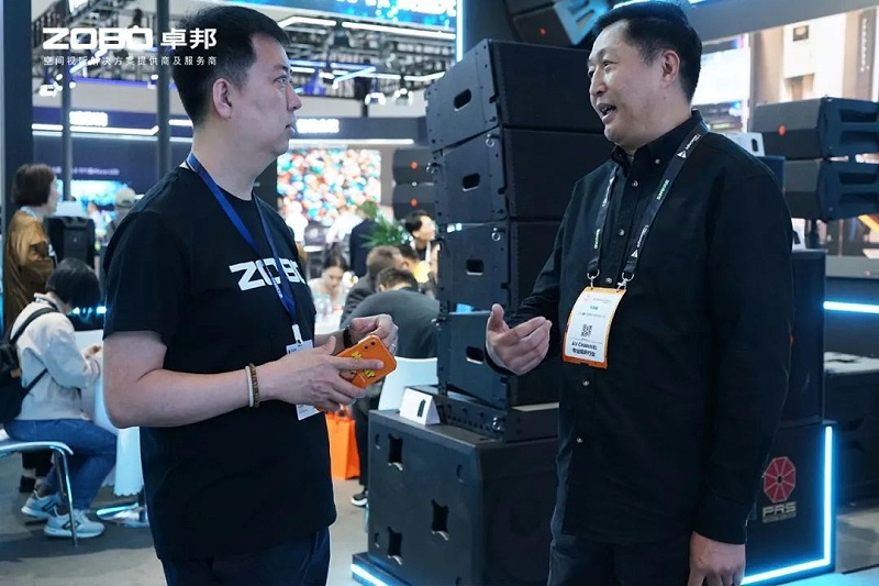 7直击展会首日盛况丨ZOBO香蕉91下载2025北京InfoComm展