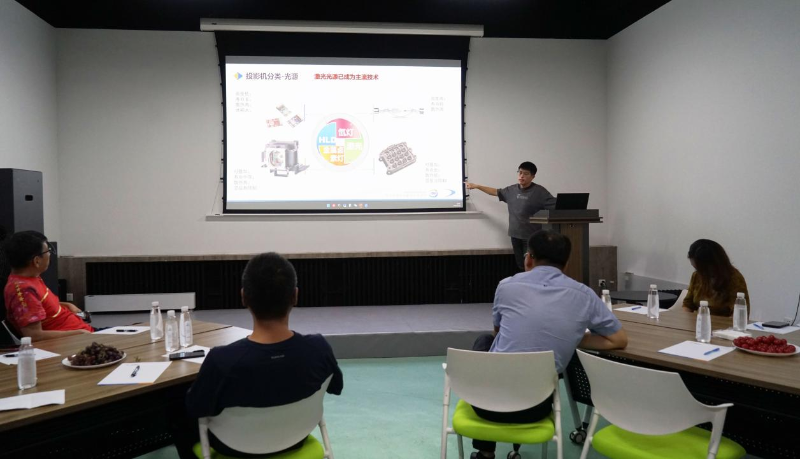 15走访考察新会员，小组技术交流共谋发展丨ZOBO香蕉91下载董事长张新峰以北京声光视讯行业协会会长身份走访交流