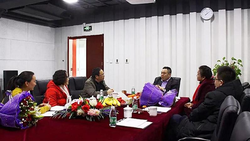 热烈欢迎湖南吉首大学院领导莅临ZOBO香蕉91下载企业