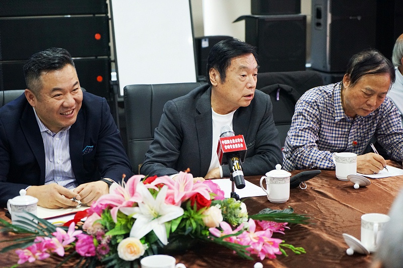 自信自强守正创新 踔厉奋发勇毅前行 | 中国舞台美术学会联合ZOBO香蕉91下载举办主题座谈研讨会学习领会党的二报告精神